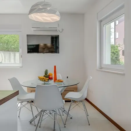 Marina Apartment