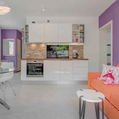 Marina Apartment *